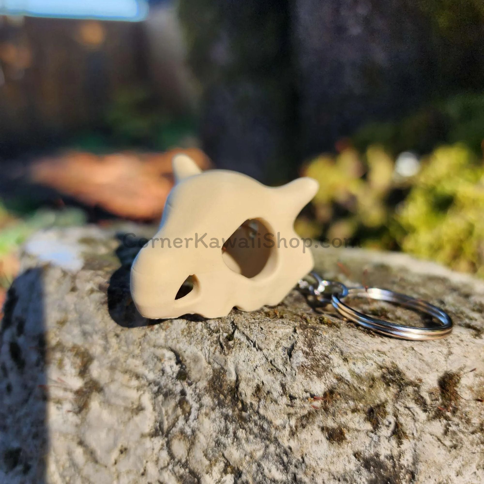 Cubone skull keychain keyring attachment close-up