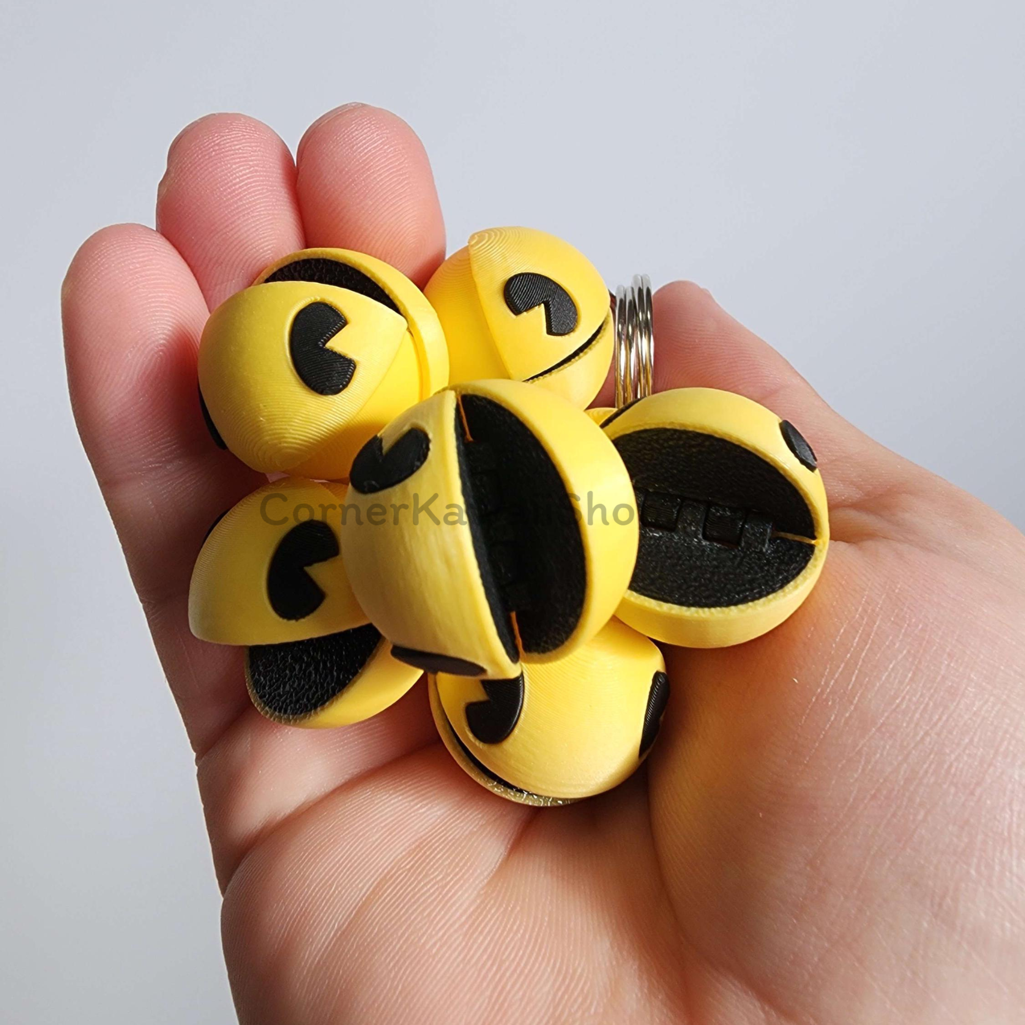 Pac-Man Keychain – Classic Arcade Fidget with Movable Jaw