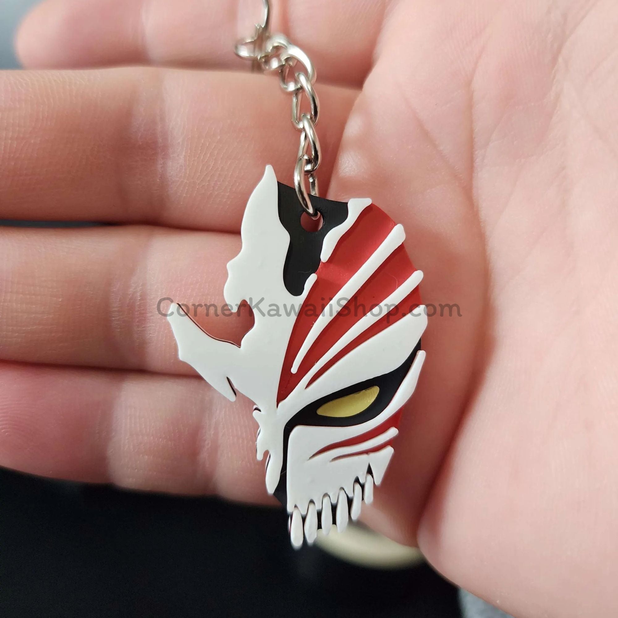 Ichigo's Hollow Mask Double-Sided Keychain – Anime-Inspired Collectible