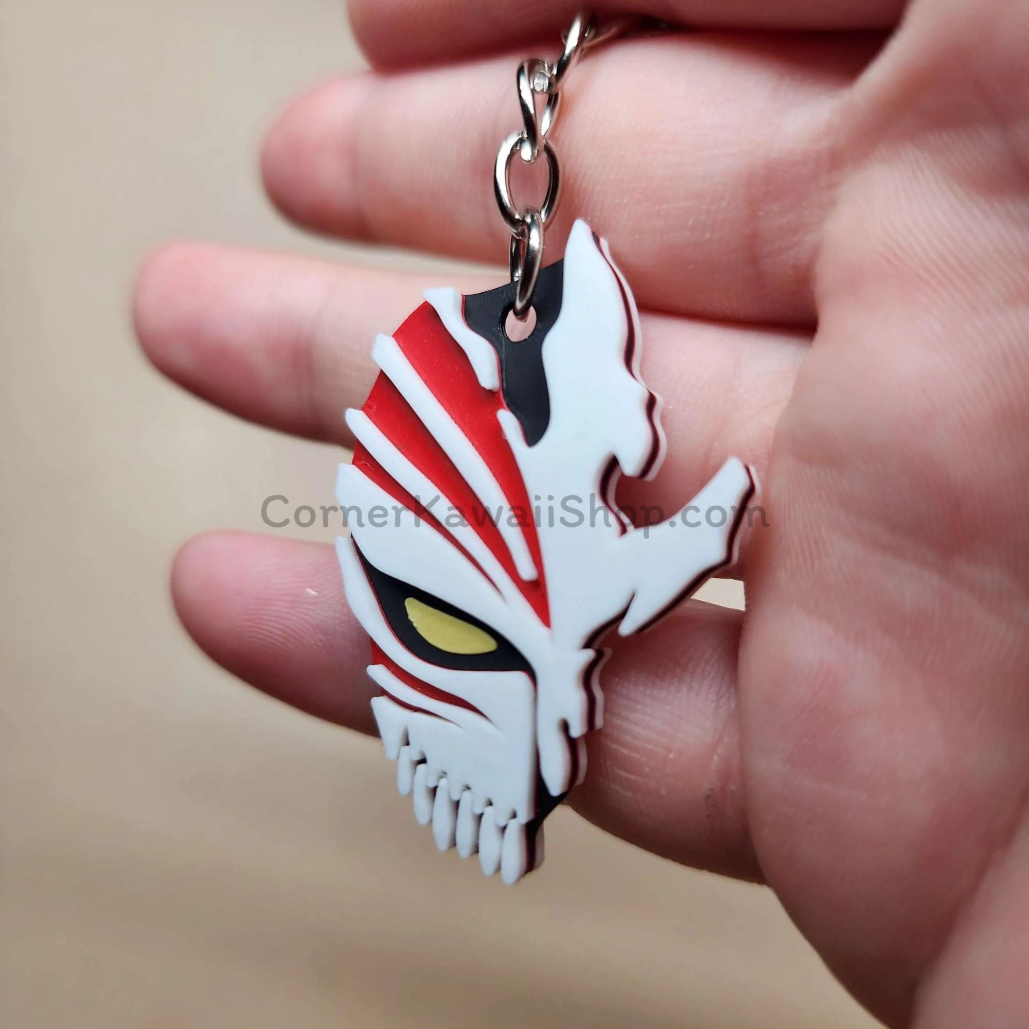 Ichigo's Hollow Mask Double-Sided Keychain – Anime-Inspired Collectible