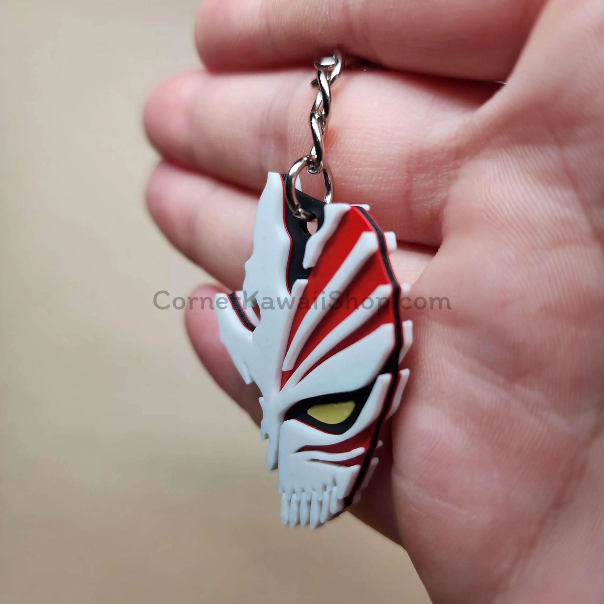 Ichigo's Hollow Mask Double-Sided Keychain – Anime-Inspired Collectible