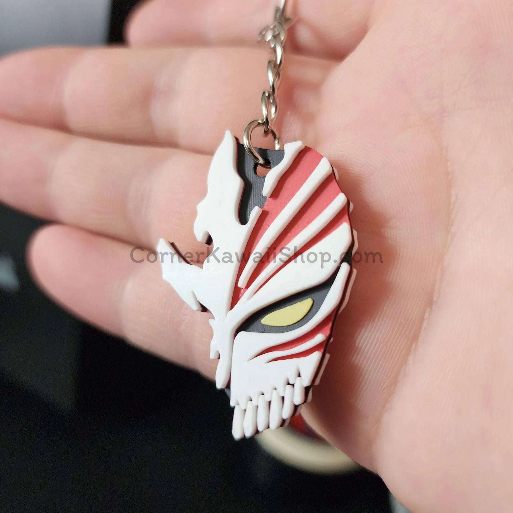 Ichigo's Hollow Mask Double-Sided Keychain – Anime-Inspired Collectible