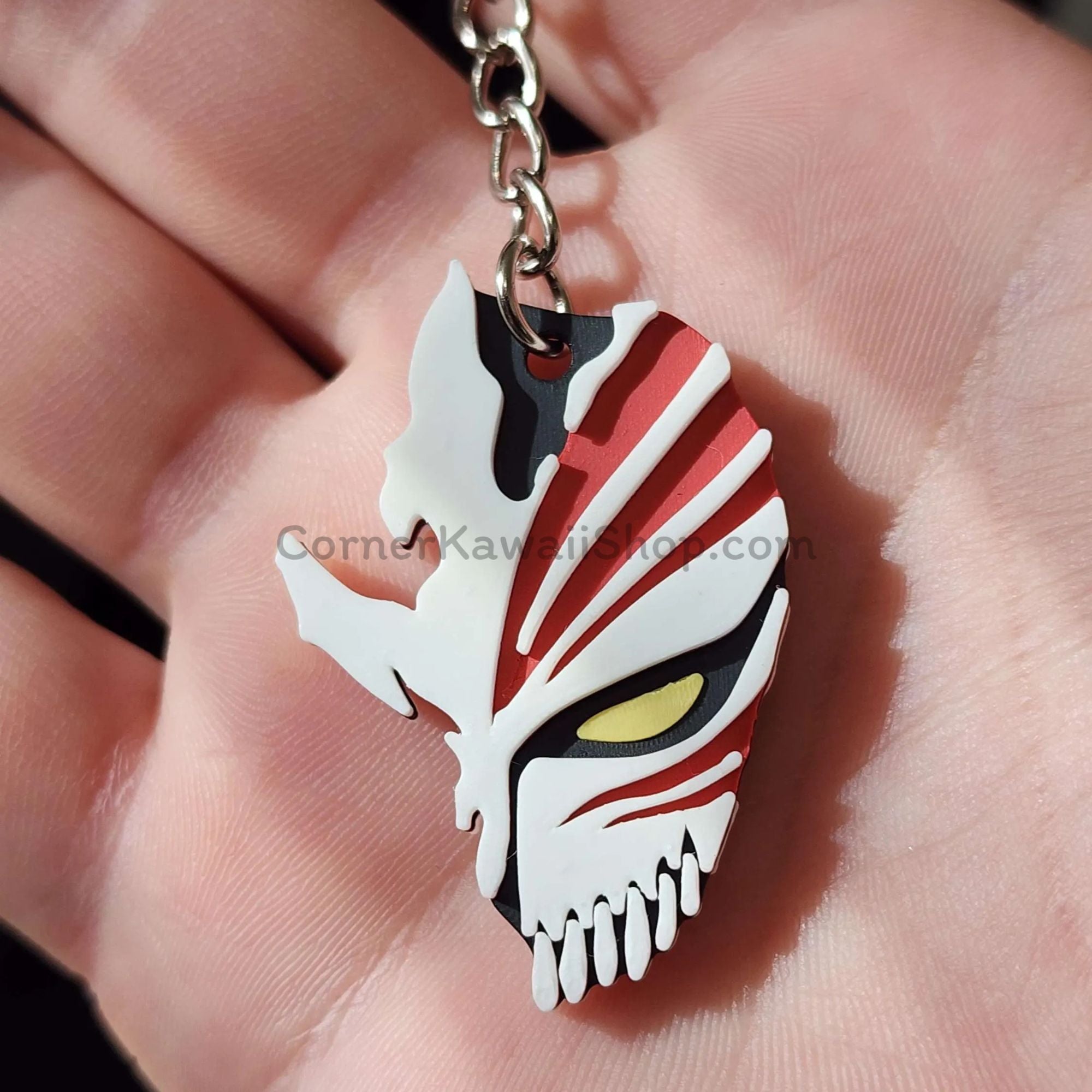 Ichigo's Hollow Mask Double-Sided Keychain – Anime-Inspired Collectible