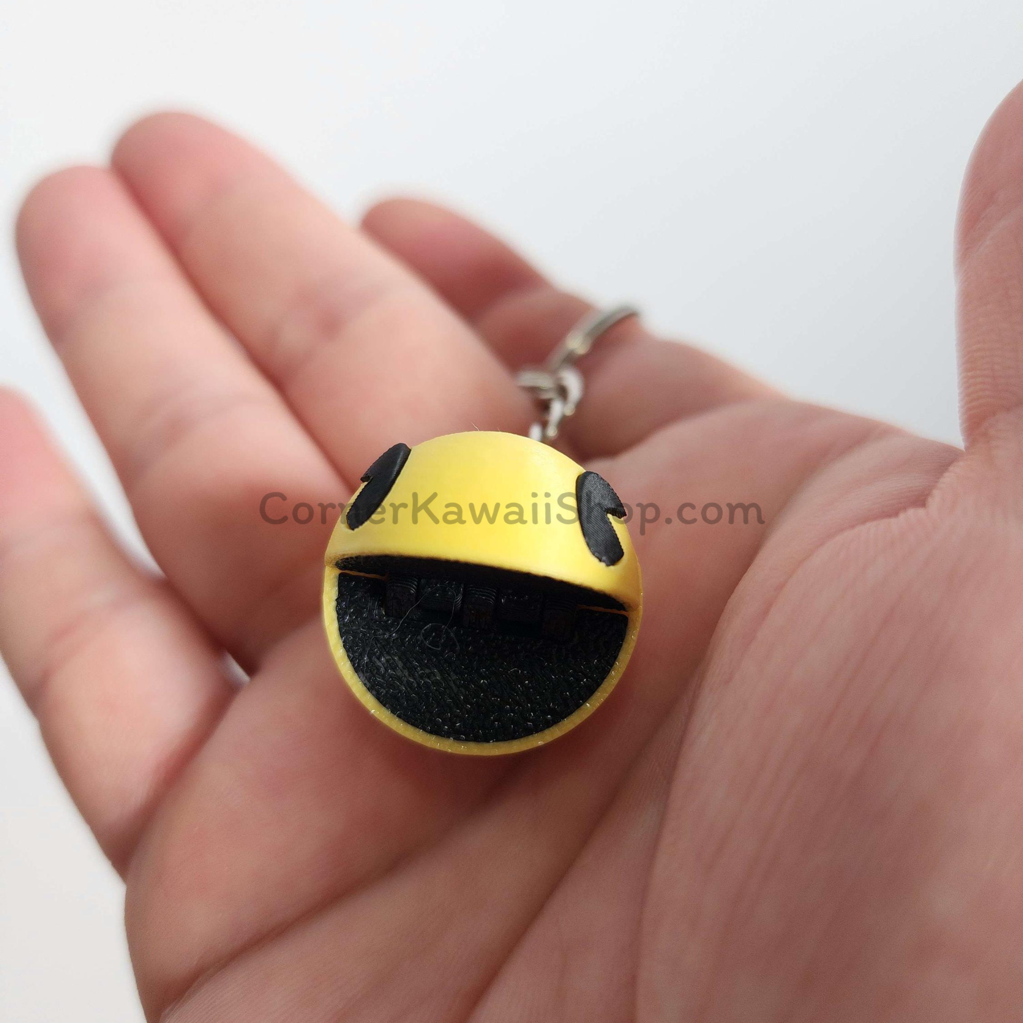 Pac-Man Keychain – Classic Arcade Fidget with Movable Jaw