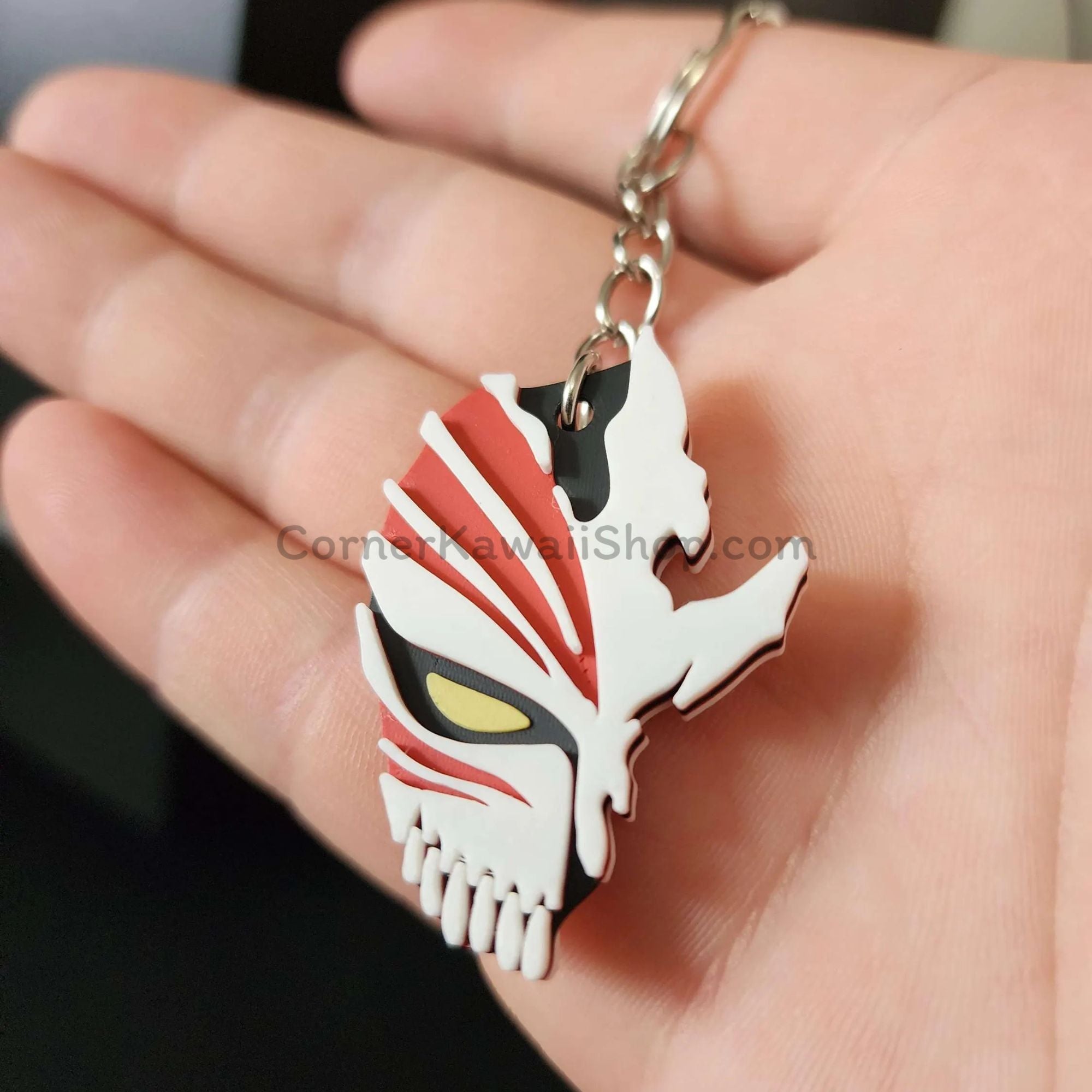 Ichigo's Hollow Mask Double-Sided Keychain – Anime-Inspired Collectible